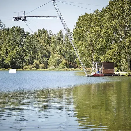 Spacious Lakeside For 8 Chalet Moncontour (Vienne)