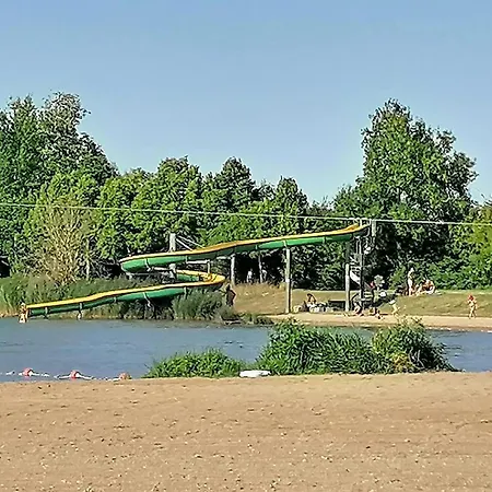 Spacious Lakeside For 8 * Moncontour (Vienne)